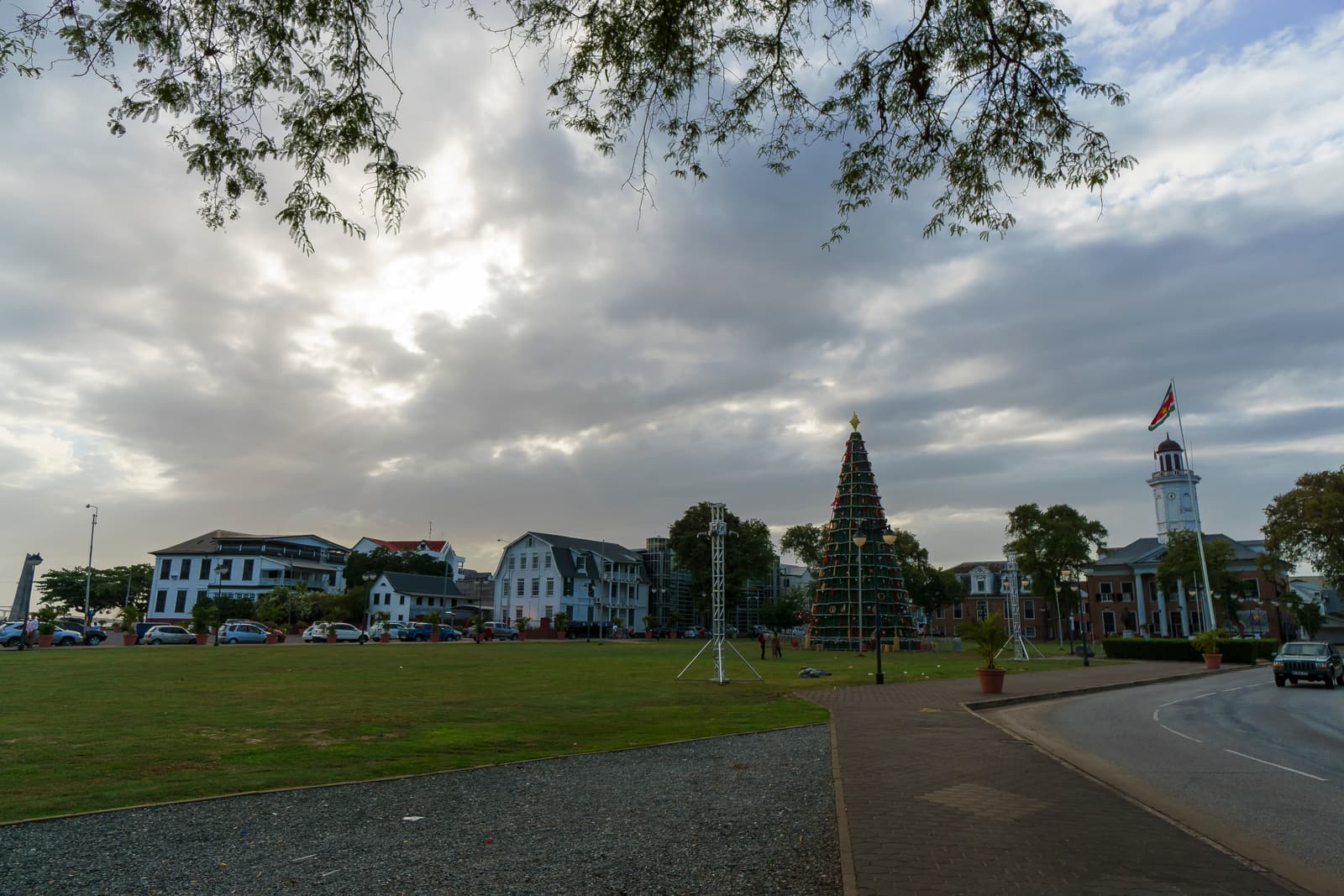 Koloniale gebouwen bij het Onafhankelijkheidsplein in Paramaribo
